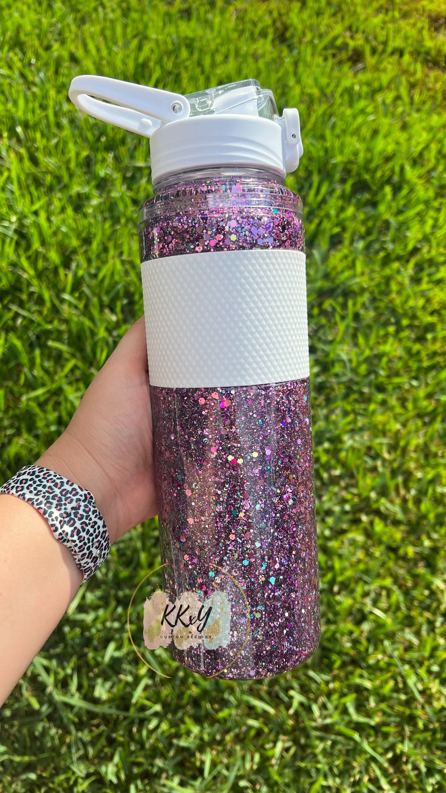 Hydro Confetti Snowglobe